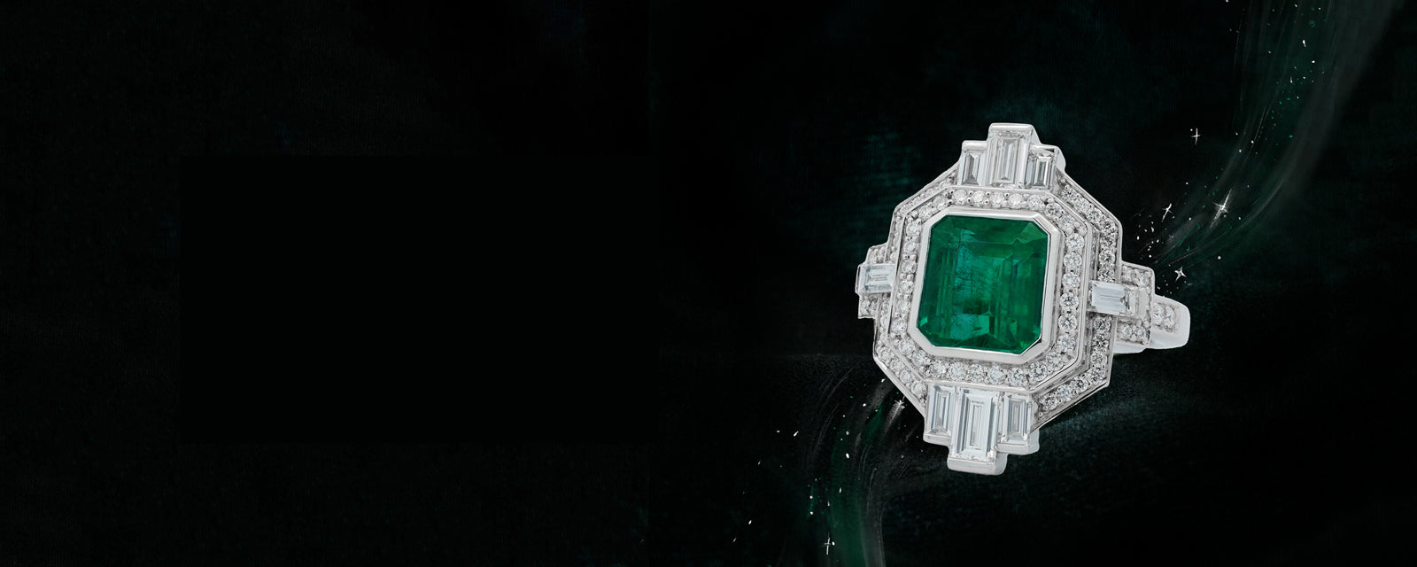 Emerald and Diamond Art Deco Cluster Ring in Platinum