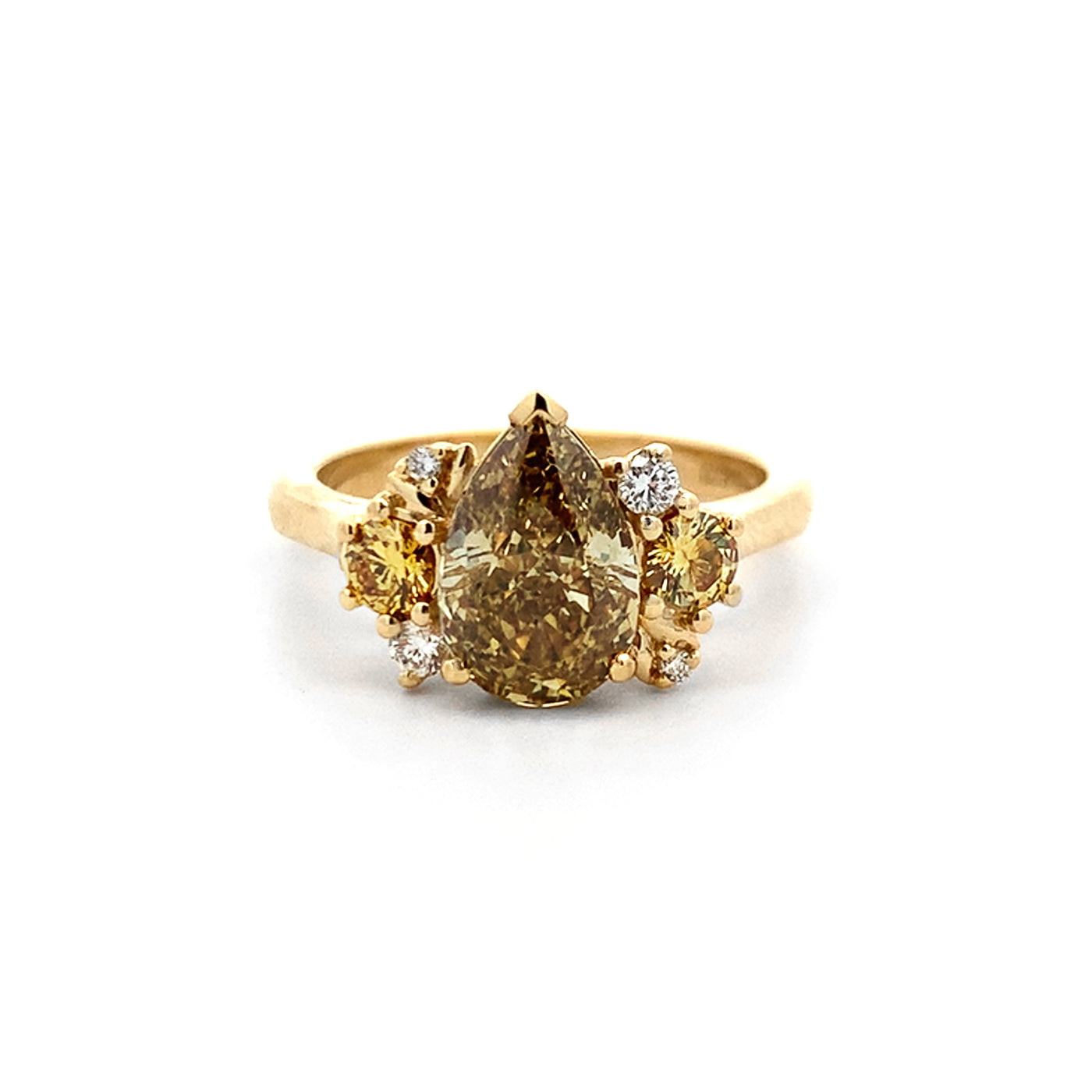 Hera: Diamond Cluster Ring in Yellow Gold | 2.13ctw