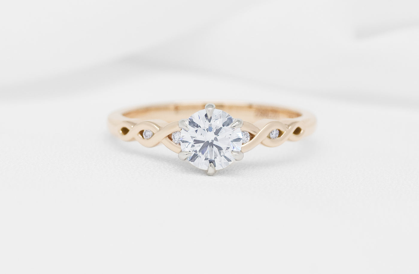 Pikorua: Brilliant Cut Diamond Solitaire Ring in Rose Gold | 0.82ctw