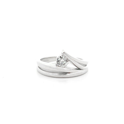 Waved Delicate: Brilliant Cut Diamond Solitaire Ring in Platinum | 0.30ct