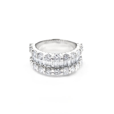 Baguette and Brilliant Cut Diamond Ring in Platinum | 3.40ctw
