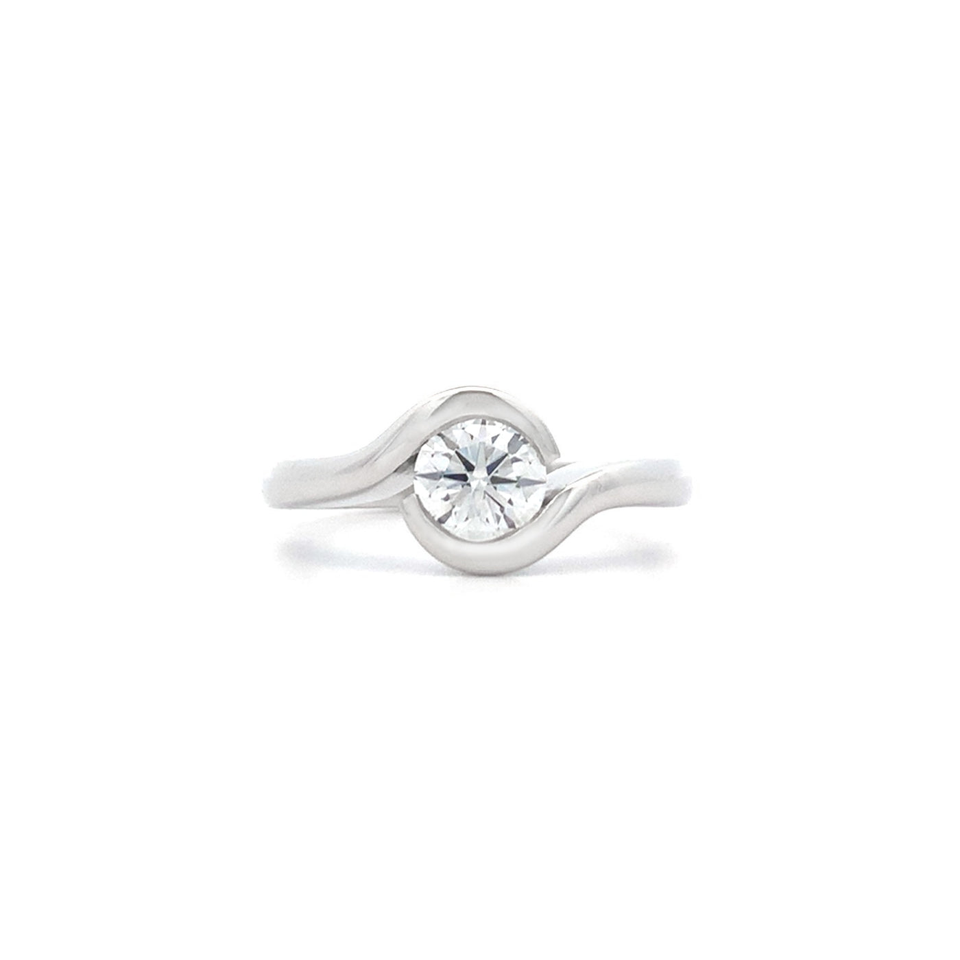 Wander: Brilliant Cut Diamond Solitaire Ring in Platinum | 0.70ct G VS2