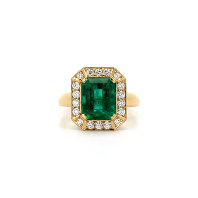 Emerald and Diamond Halo Ring in Yellow Gold | 3.90ctw
