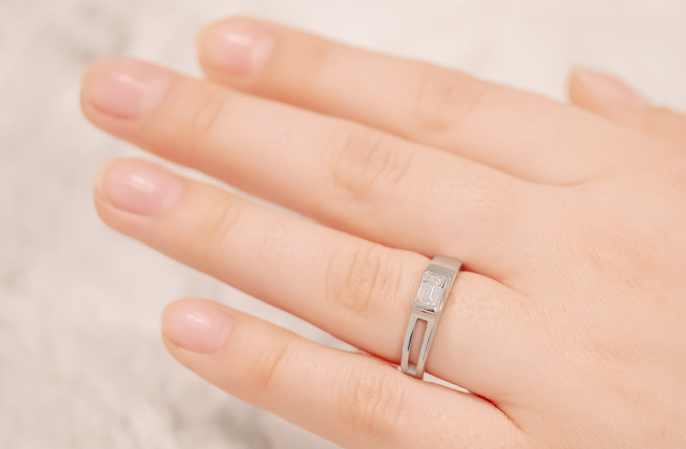 Levald: Emerald Cut Diamond Solitaire Ring