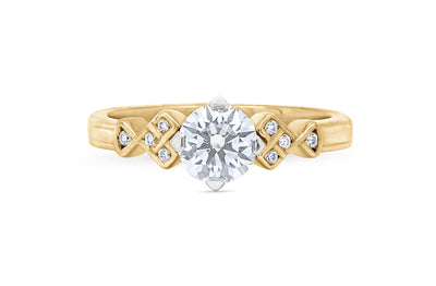 Istella: Brilliant Cut Diamond Solitaire Ring