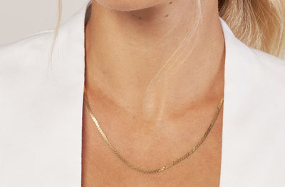 Serpentine Necklace in Yellow Gold