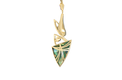 Tāne: Paua, Pearl & Sapphire Pendant in Yellow Gold