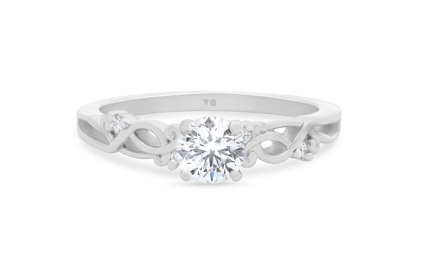 Traces: Brilliant Cut Diamond Solitaire Ring