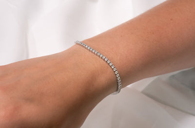 Brilliant Diamond Set Tennis Bracelet in Gold