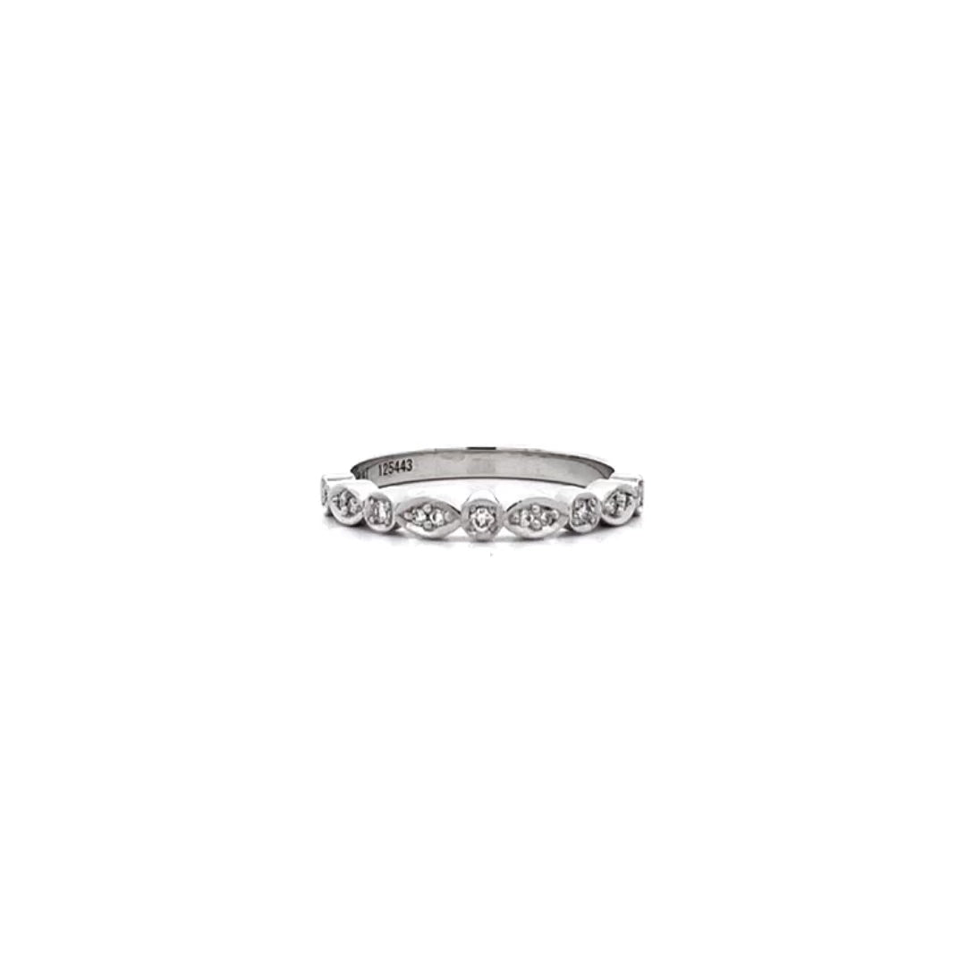 Leaf and Circle Diamond Set Ring in Platinum | 0.11ctw