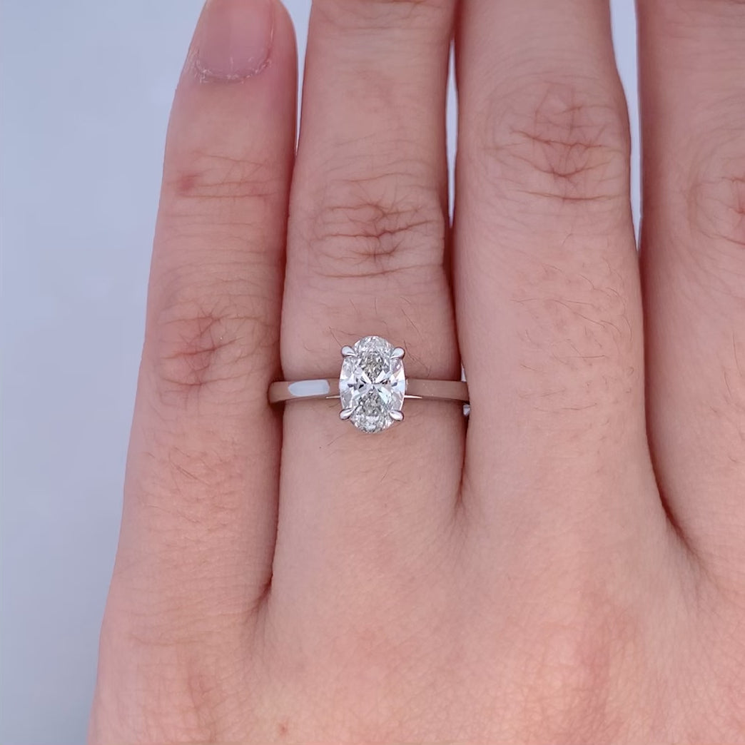 Alice: Oval Cut Diamond Solitaire Ring in Platinum | 1.01ct J VS2