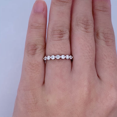 Brilliant Diamond Shared Claw Set Ring