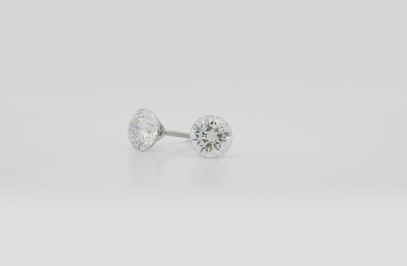 The Floeting® Diamond Stud Earrings | 2.03ctw G VVS1-VS1