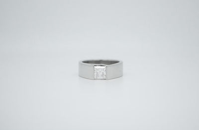 Lidz: Princess Cut Diamond Solitaire Ring