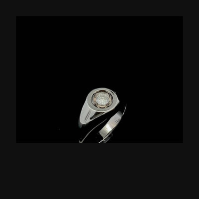 Floeting® Diamond Round Signet Ring in Platinum | 0.34ct