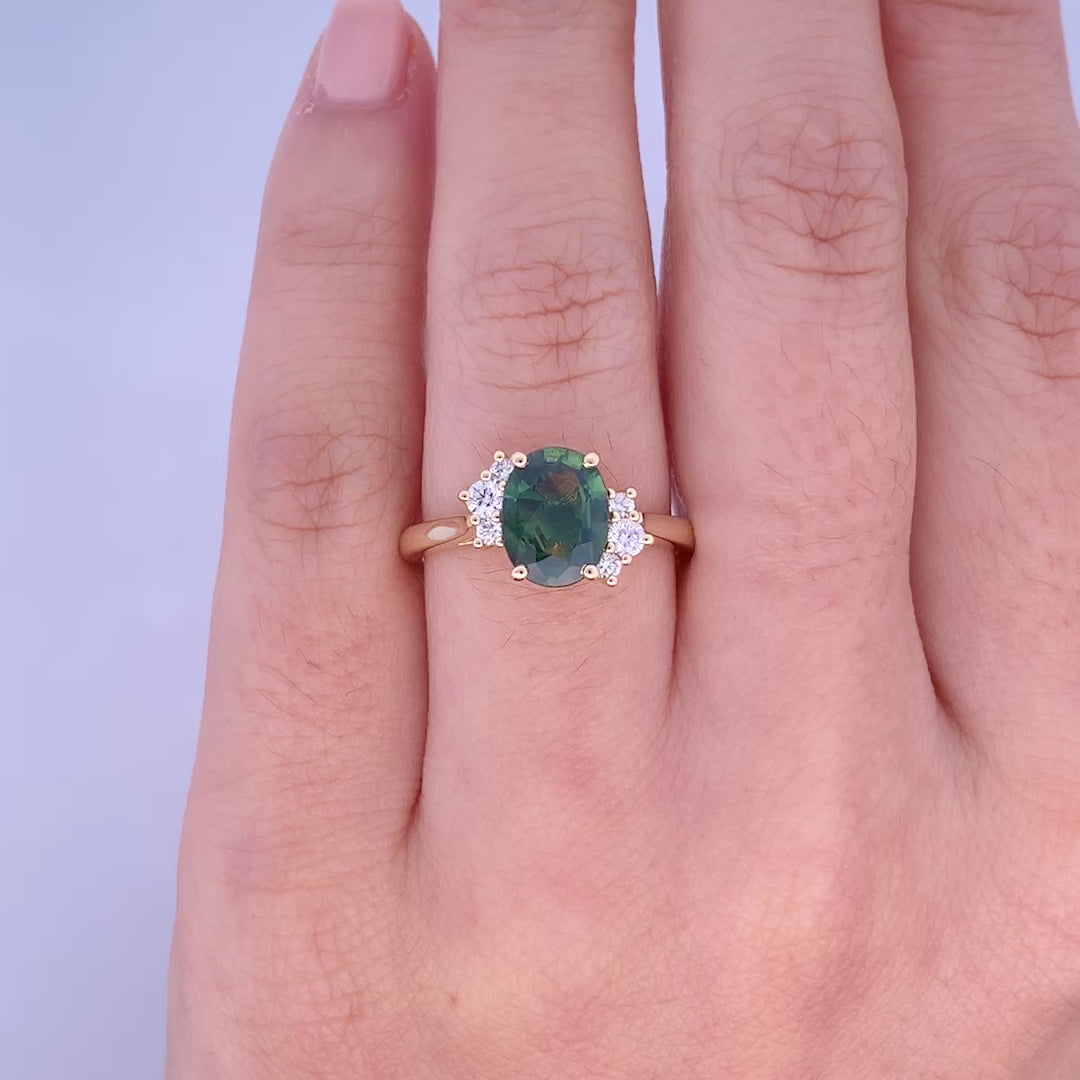 Green Sapphire & Diamond Semi Halo Ring in Yellow Gold | 1.77ct
