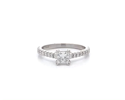 Belle: Princess Cut Diamond Solitaire Ring in Platinum | 0.90ctw
