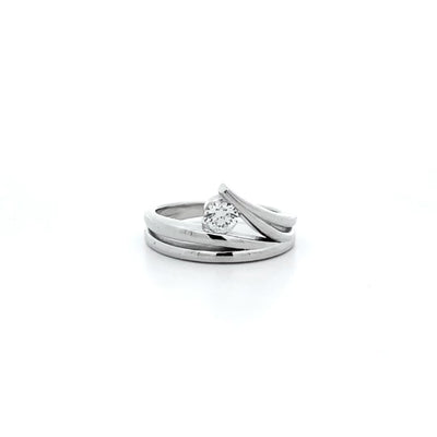 Waved Delicate: Brilliant Cut Diamond Solitaire Ring in Platinum | 0.30ct