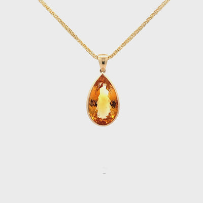 Filigree Citrine Pendant in Yellow Gold | 30.93ct