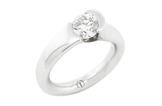 Stellad Evo: Brilliant Cut Diamond Solitaire Ring