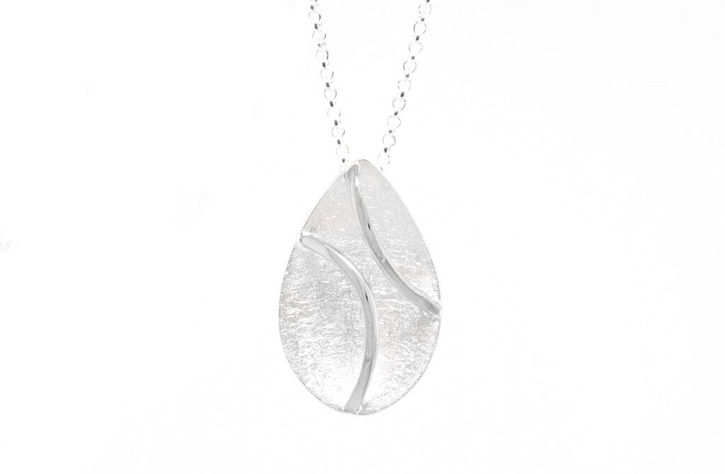 Traverse Curve Pendant in Sterling Silver