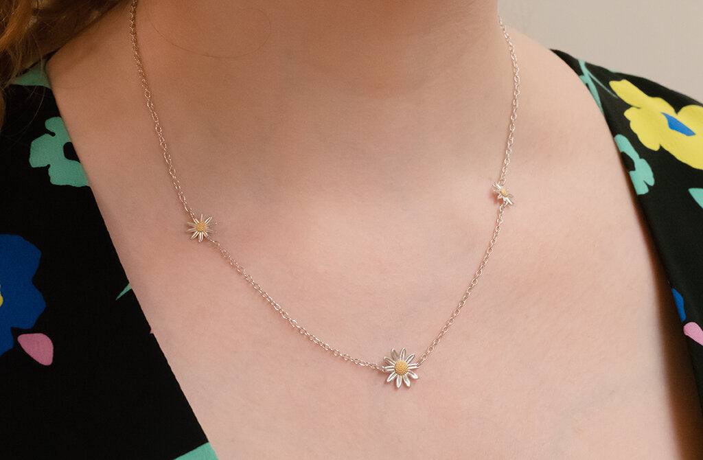 Triple Daisy Necklace