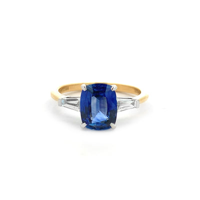 Villa: Blue Sapphire & Diamond Three Stone Ring in Yellow Gold | 1.92ct