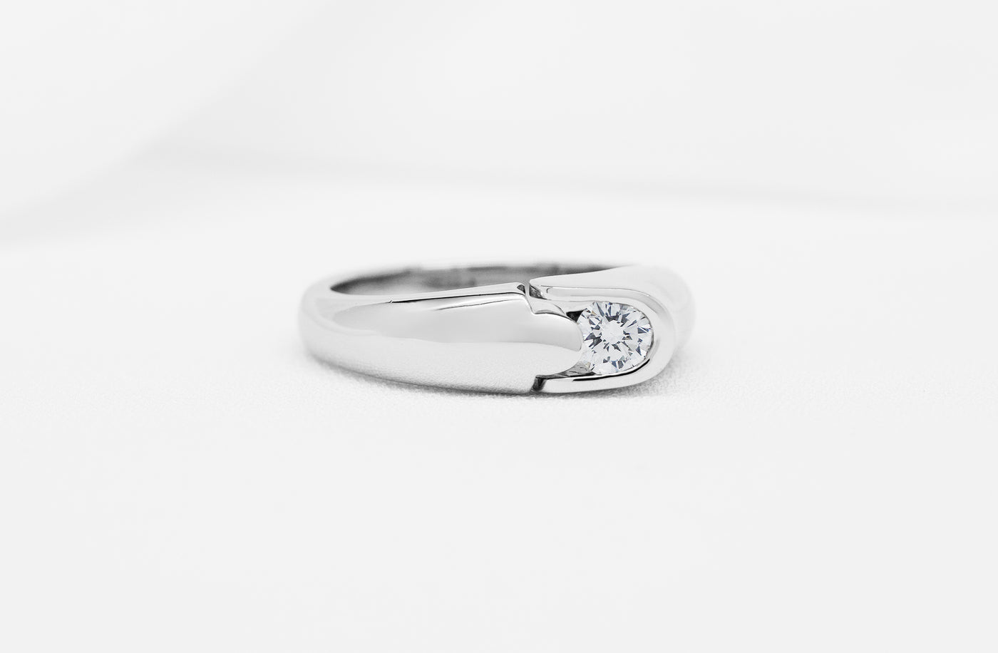 Inspired Collection, Jigsaw, Jigsawd, , Platinum, 18k, 18ct White gold, brilliant cut diamond, round cut, specialist, jewellery, jewelry, engagement ring, ring design, inspired design, offset design, ready to ship, ready to go, 0.33ct, G colour, color, VS2 clarity  Edit alt text
