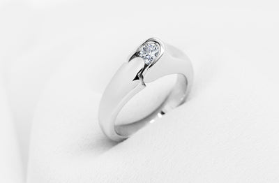 Inspired Collection, Jigsaw, Jigsawd, , Platinum, 18k, 18ct White gold, brilliant cut diamond, round cut, specialist, jewellery, jewelry, engagement ring, ring design, inspired design, offset design, ready to ship, ready to go, 0.33ct, G colour, color, VS2 clarity