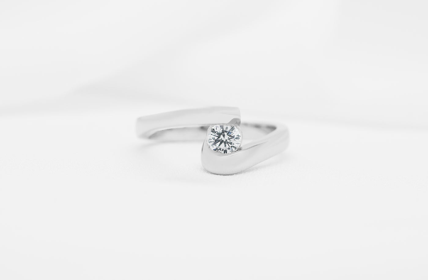 Inspired Collection, Diamond Ring, Jewellery, Jewelry, ring design, contemporary, modern, specialist, Platinum, 18k, 18ct, white gold, round brilliant cut, spiral, brilliant cut, tension setting, ribbon, ribbond, spike, peak, ready to go, ready to ship, 0.30ct, G colour, color, VS2 clarity