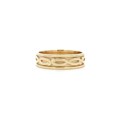 Solasta: Band in Yellow Gold. Designed and Crafted by The Village Goldsmith