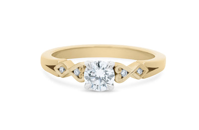 Baile: Brilliant Cut Diamond Solitaire Ring
