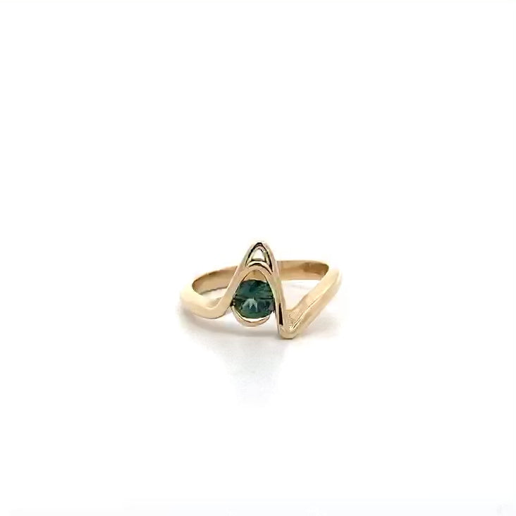 Cove: Teal Sapphire Ring in Yellow Gold | 0.63ct
