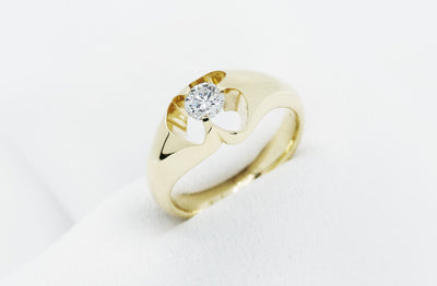 Dune: Brilliant Cut Diamond Ring in Yellow Gold | 0.50ct